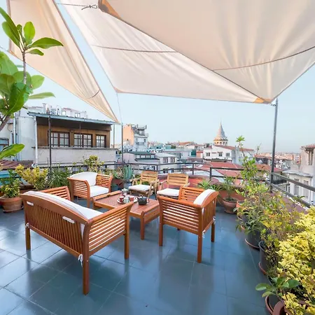 High Garden Rooftop Terrace Around Galata Tower Appartement Istanboel